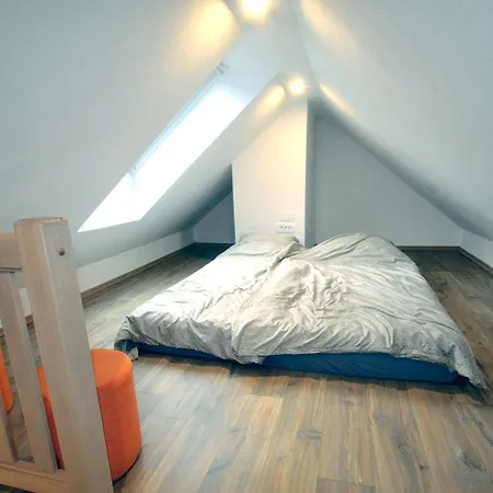 Apartma Plec *
